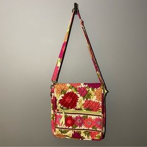 NWOT Vera Bradley Hello Dahlia! Mailbag Messenger/Crossbody MINOR FLAW